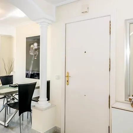 Saa- Comfortable Near Puerto Banus Daire *