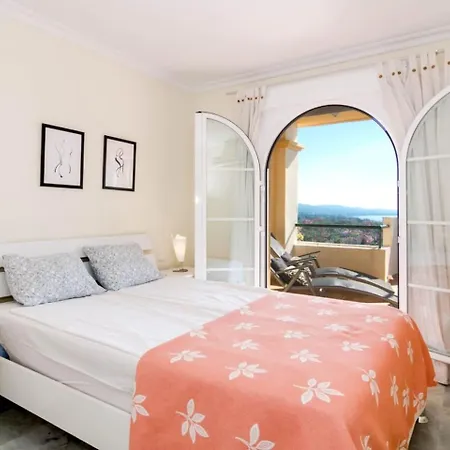Saa- Comfortable Near Puerto Banus Daire Marbella