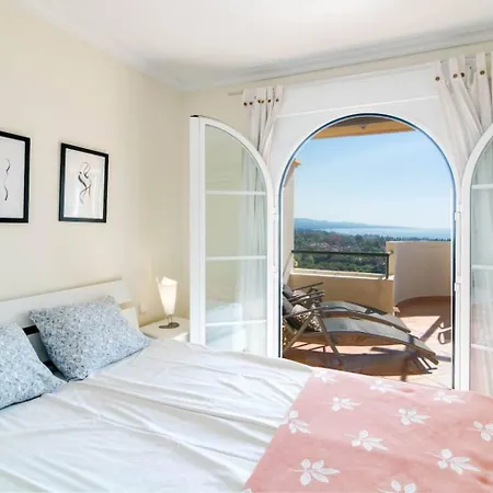 Saa- Comfortable Near Puerto Banus