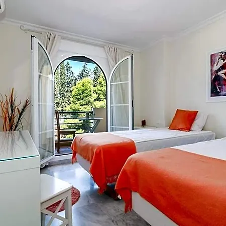 Saa- Comfortable Near Puerto Banus