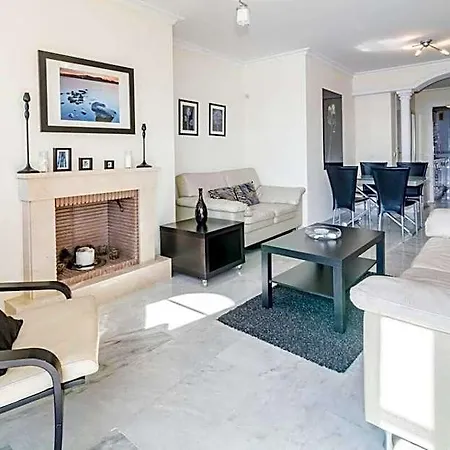 Saa- Comfortable Near Puerto Banus