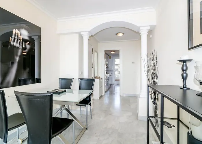 Saa- Comfortable Near Puerto Banus *