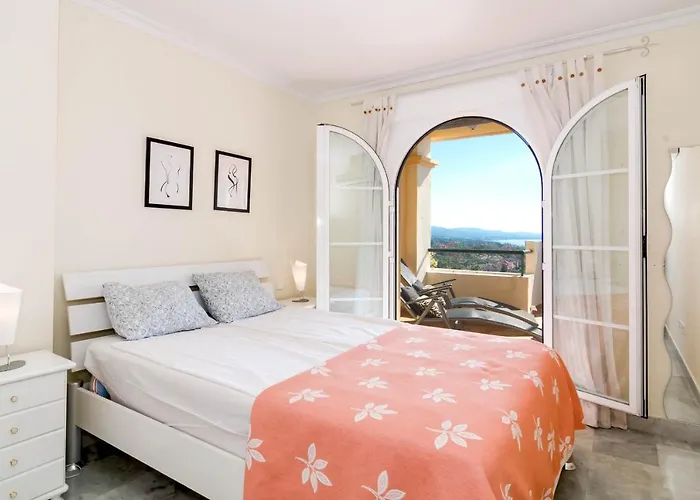 Saa- Comfortable Near Puerto Banus * 마르베야