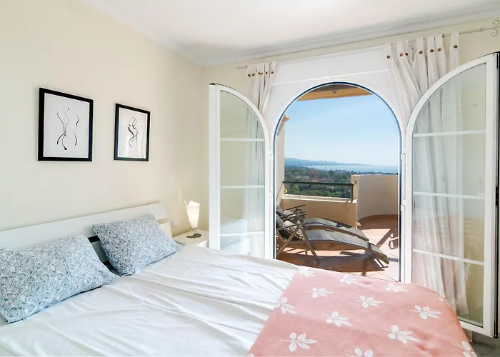 Saa- Comfortable Near Puerto Banus 아파트